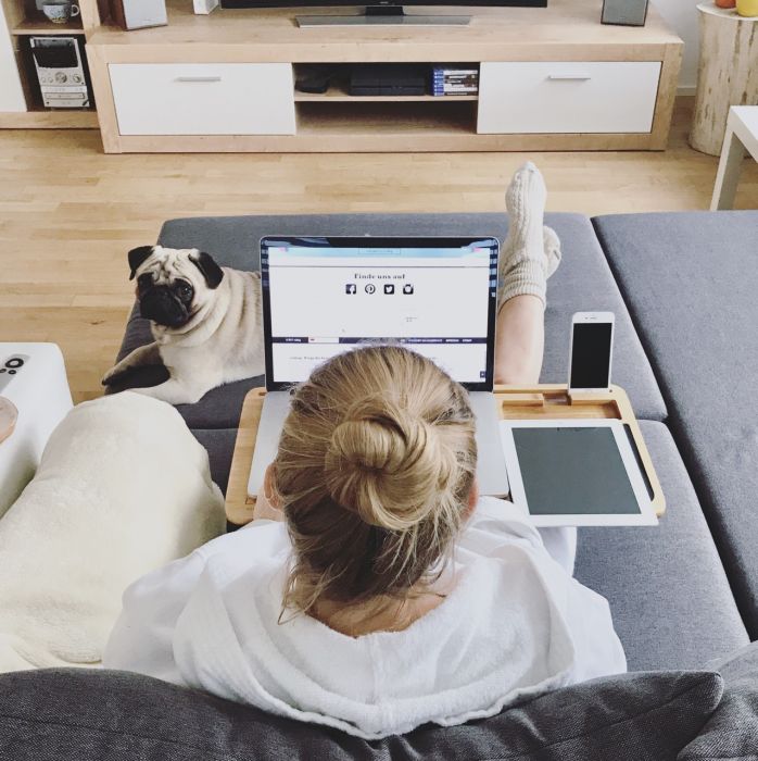 Houten laptop onderzetter