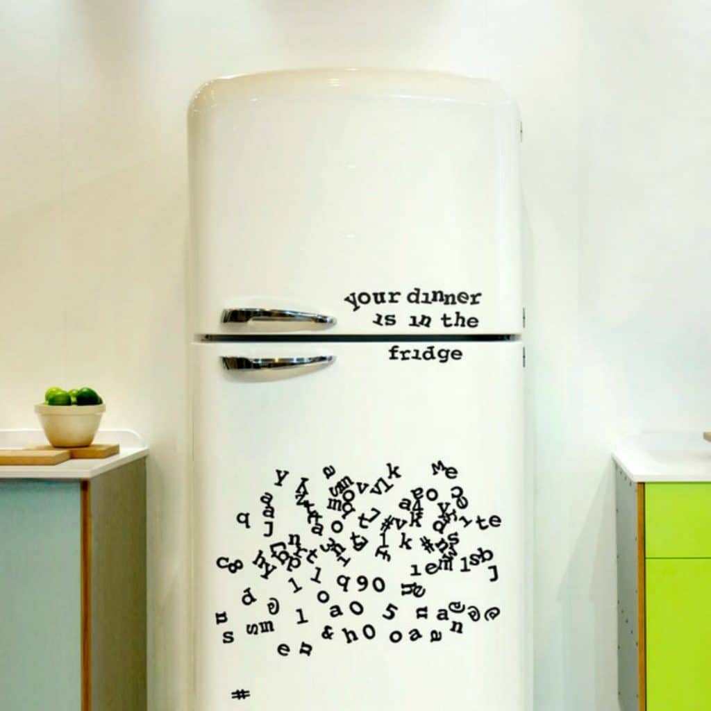 Koelkast letters